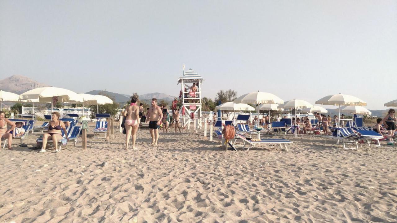 Mare Camping Campofelice Di Roccella