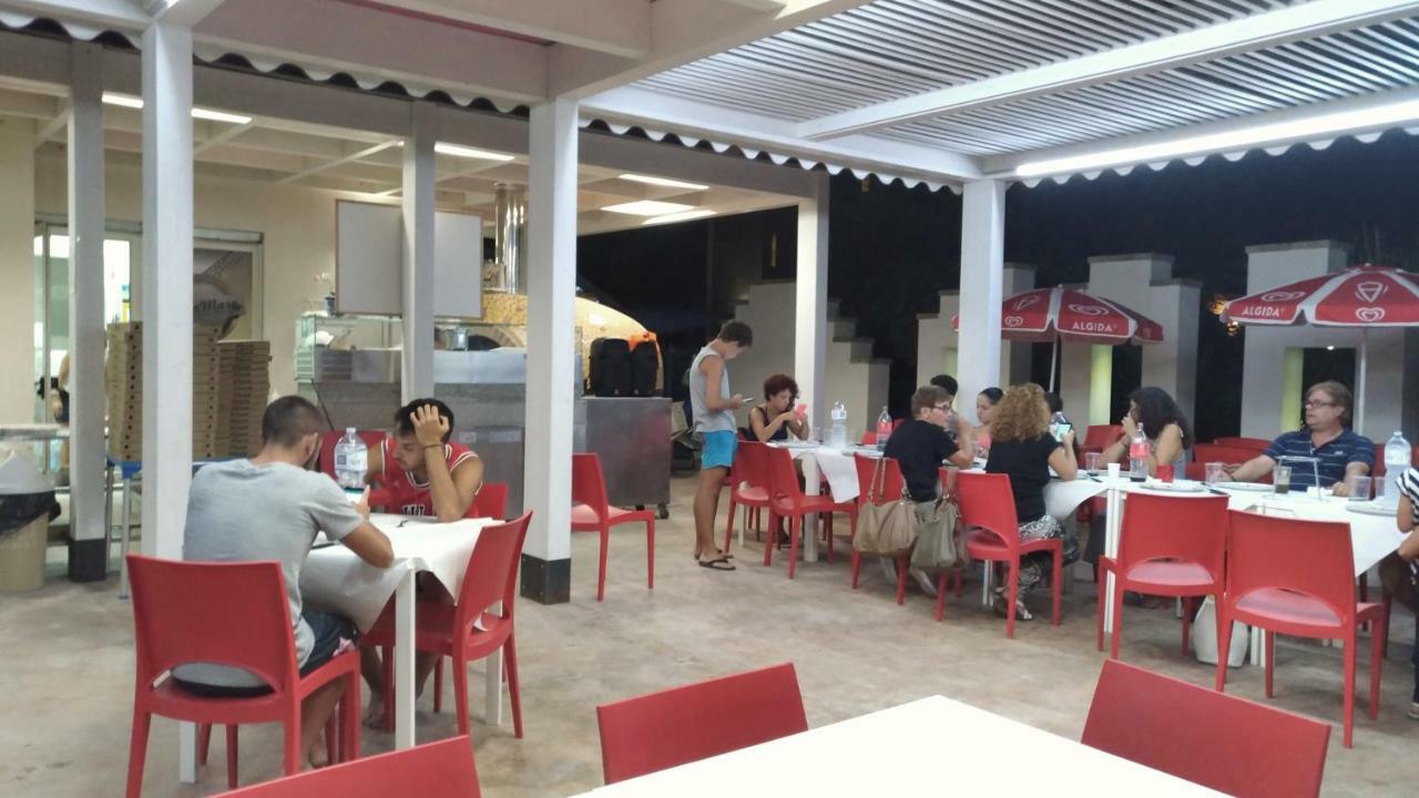 Mare Camping Campofelice Di Roccella